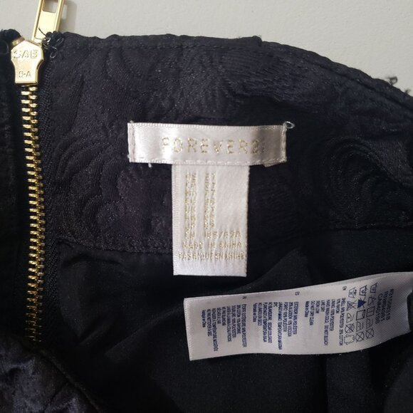 Forever21 Black Jacquard Textured Mini Skirt Size 27 Romantic Goth Dark Feminine - Picture 4 of 6